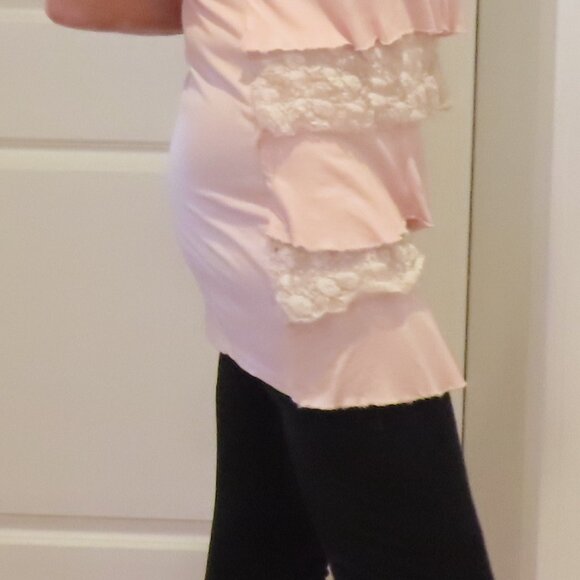 DesignHistory petal pink ruffled sleep tank, size S - Picture 4 of 10